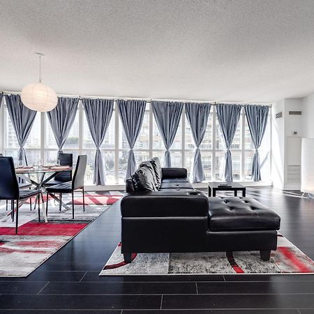 3Bdrm Lake View Condo In Toronto Luaran gambar